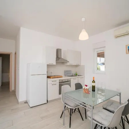 Oliveum Apartman *