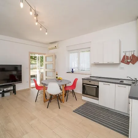 Oliveum Apartment Umag