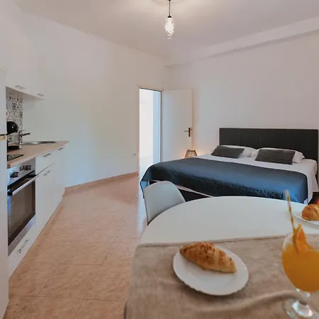 Oliveum Apartment *